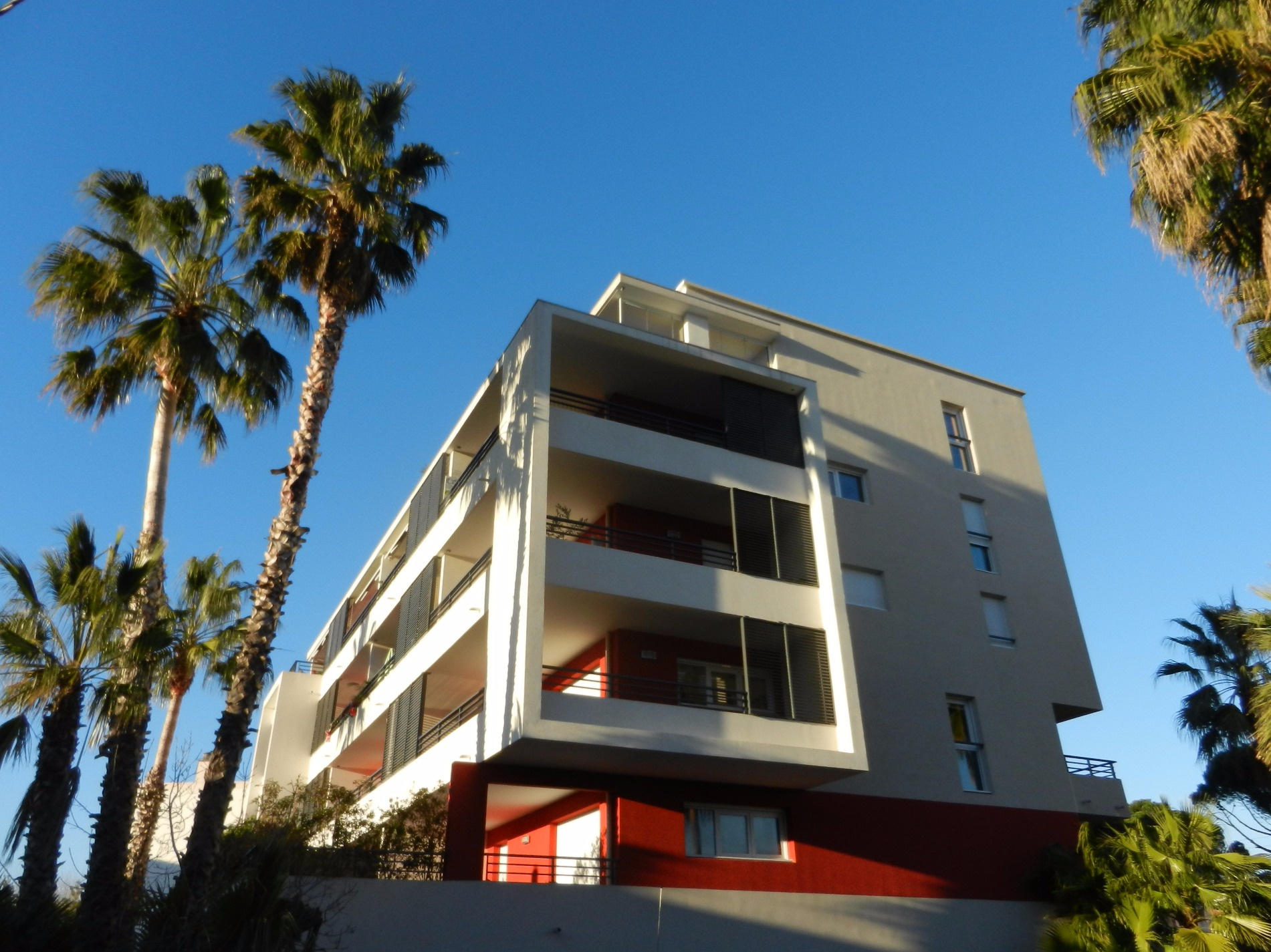 B&B Immobilier St Raphaël Et Environs